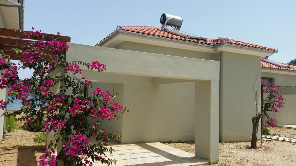 Thea Houses Milína Exterior foto
